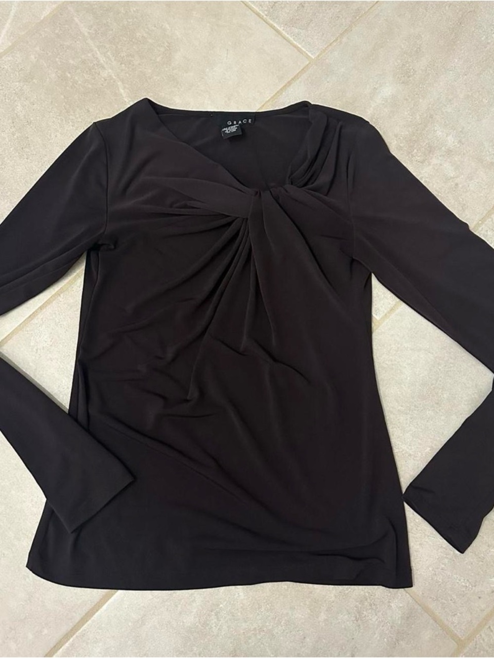 Grace Black Long-Sleeve Twist Front Tee